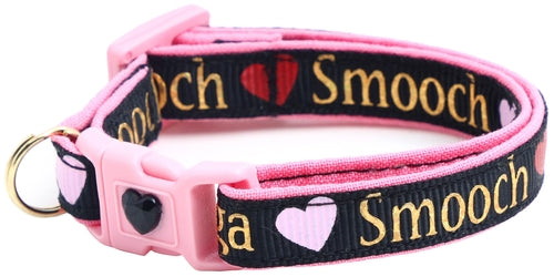 Hugga Smooch Breakaway Cat Collar